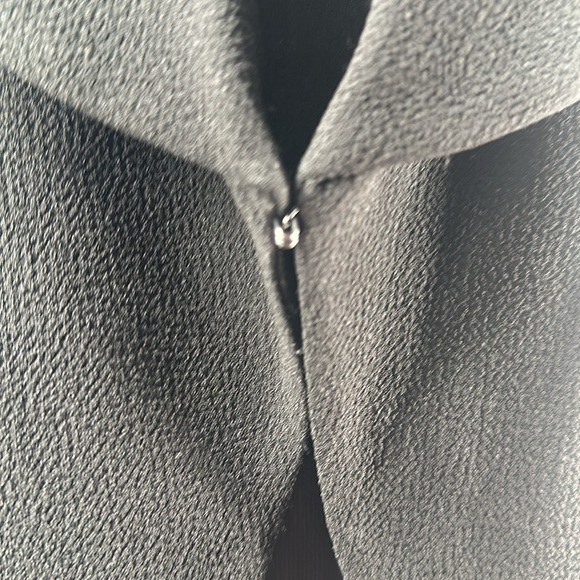 Aritzia Wilfred blazer Black Crepe Blazer single clasp business casual sz xs - Picture 9 of 9